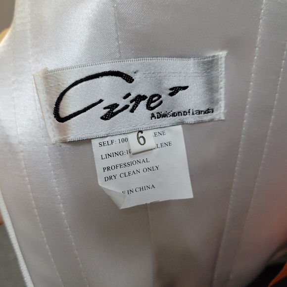 CIRE PINK/WHITE FLOWY DRESS - Picture 9 of 9